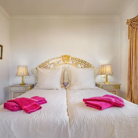 Villa Toscana By Interhome